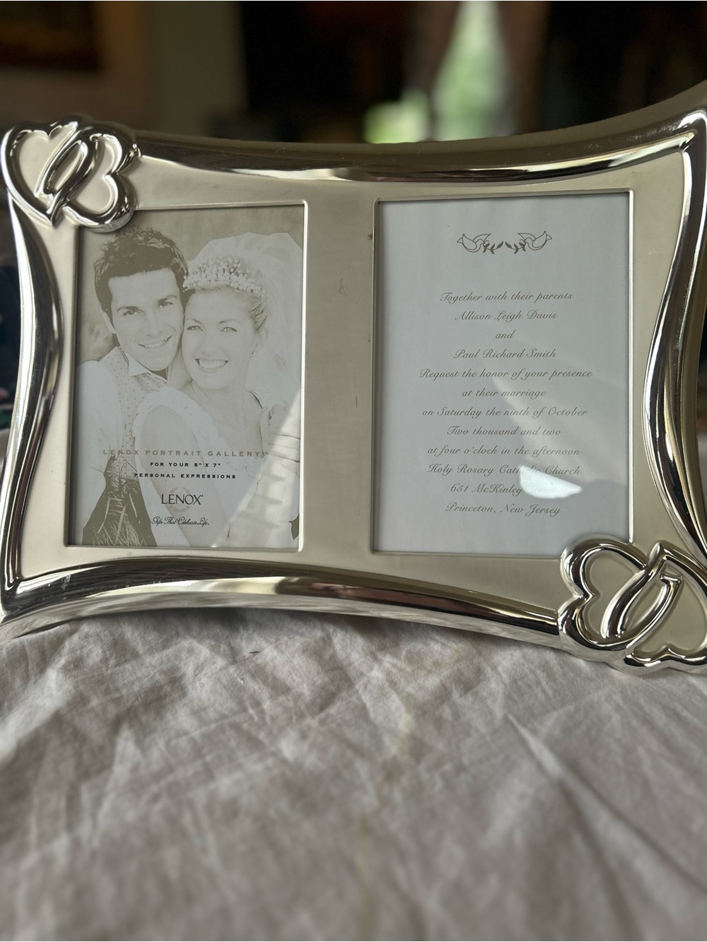 Lenox Polished Silver Double Heart Photo Frame 2/5X7 pictures.